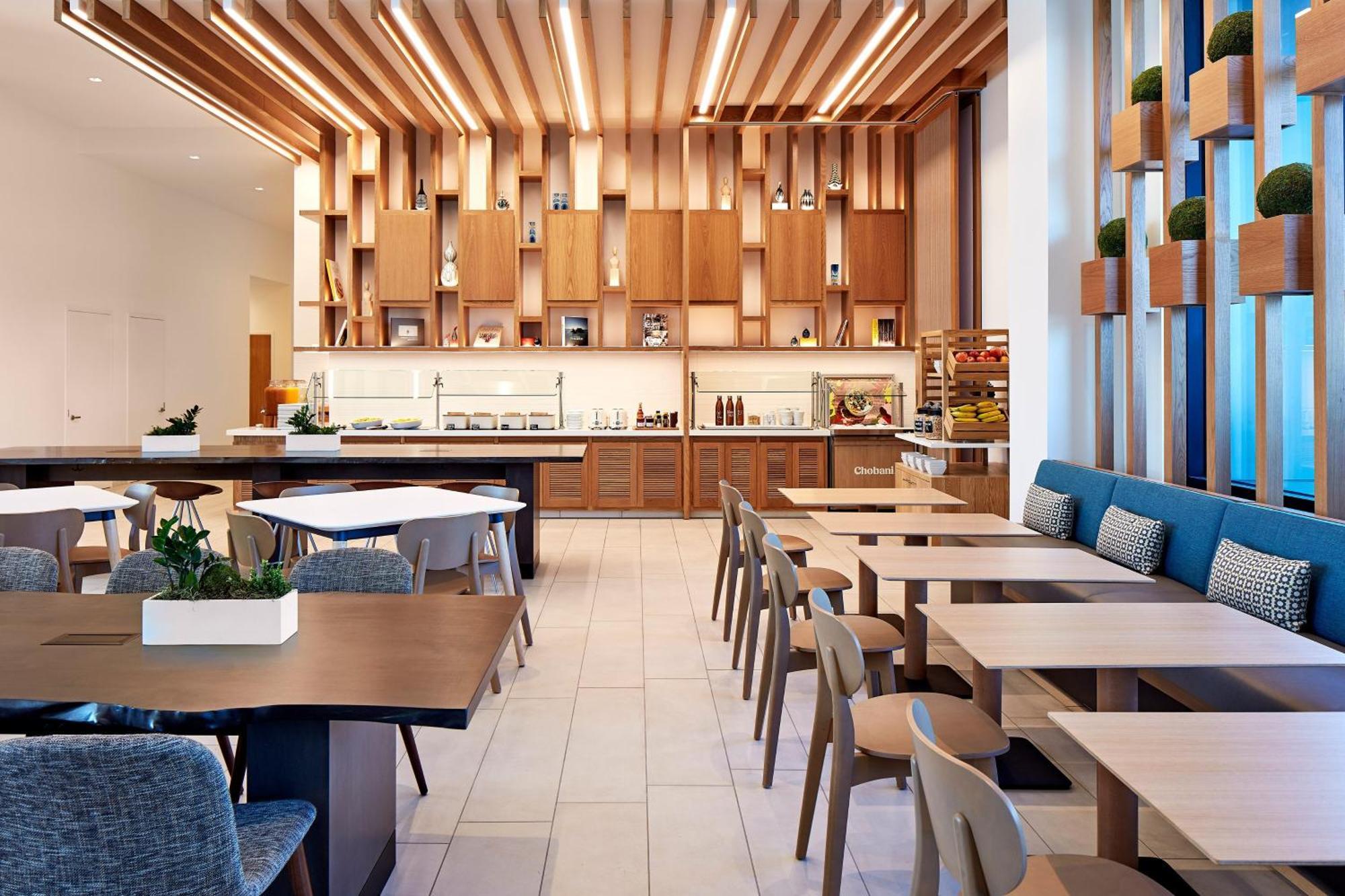 Element Hotel 3*