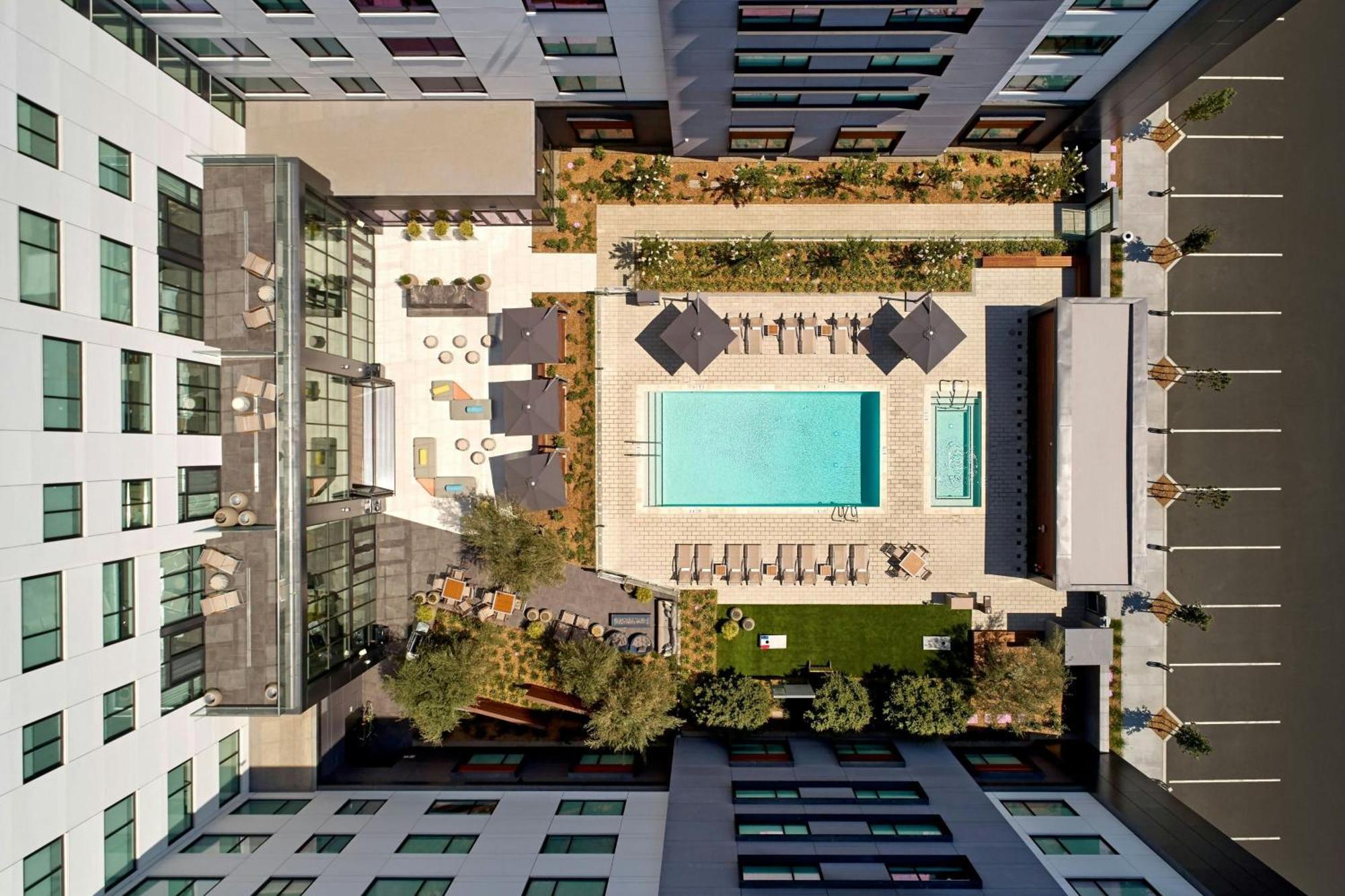 Hotel Element Santa Clara